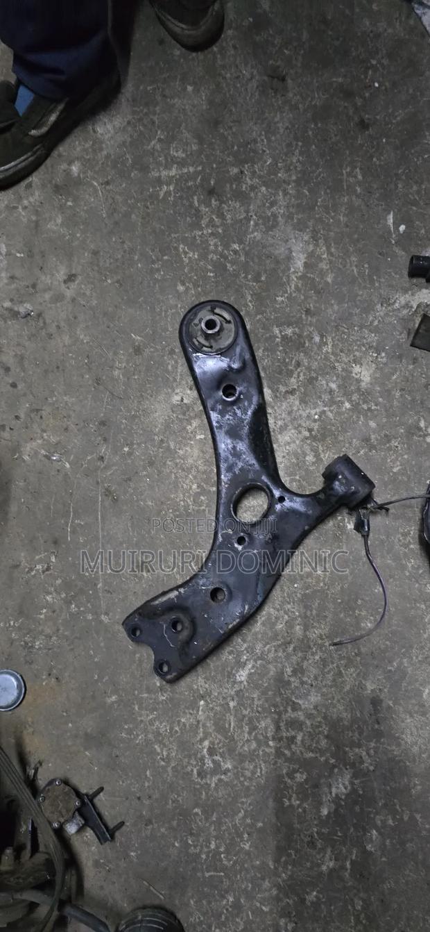 Control Arm Auris