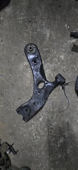 Control Arm Auris
