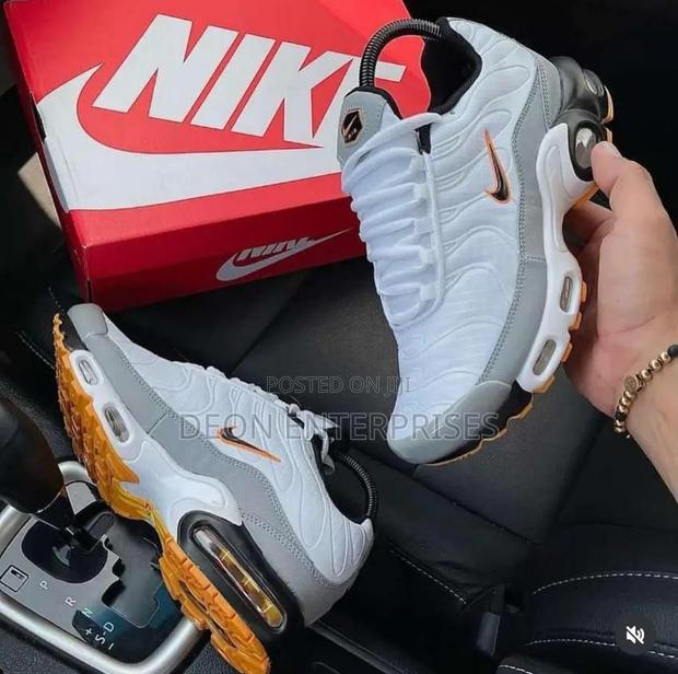 Tuned Airmax (Tn) - main view