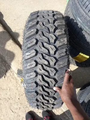 285/70r17 Maxtrek