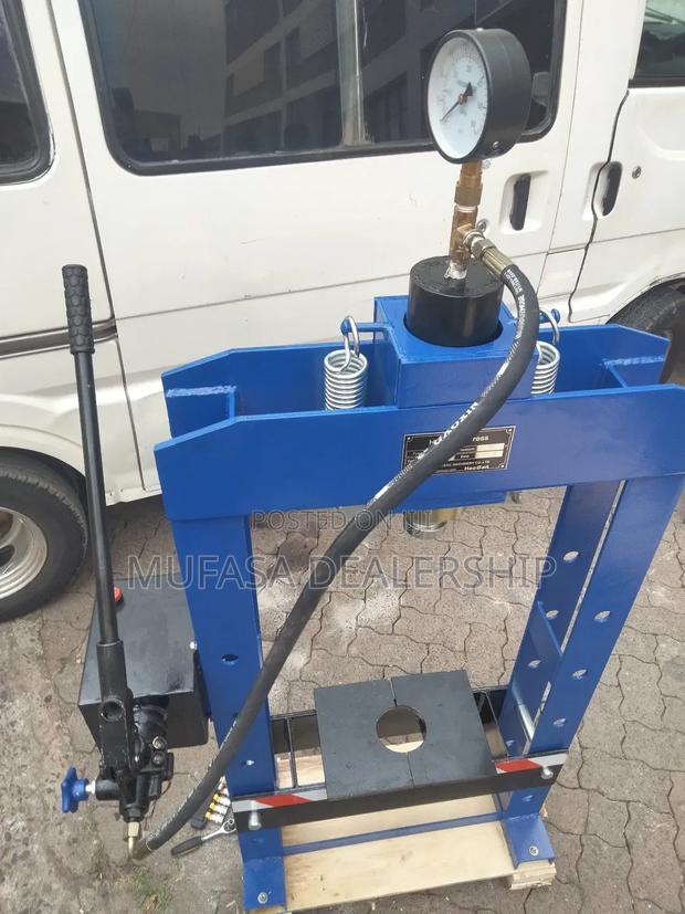 Automotive Hydraulic Press 30tonne