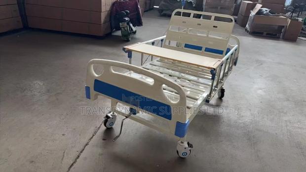 Single Crank Hospital Bed Without Matress