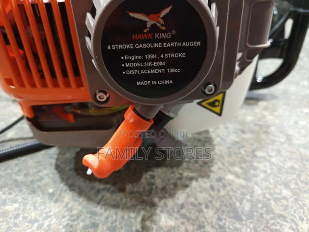 Petrol Powered Four Stroke Earth Auger Machine - thumbnail 2
