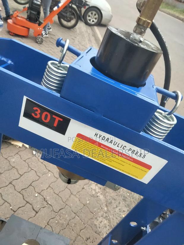30t Compress Press~Hydraulic Press - thumbnail 3