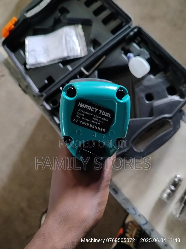 Impact Wrench Half Inch With Accessories. - thumbnail 3