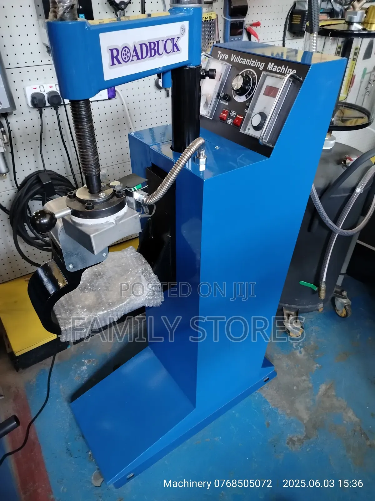 Heavy Duty Tyre Vulcanizer Machine Electric Powered.