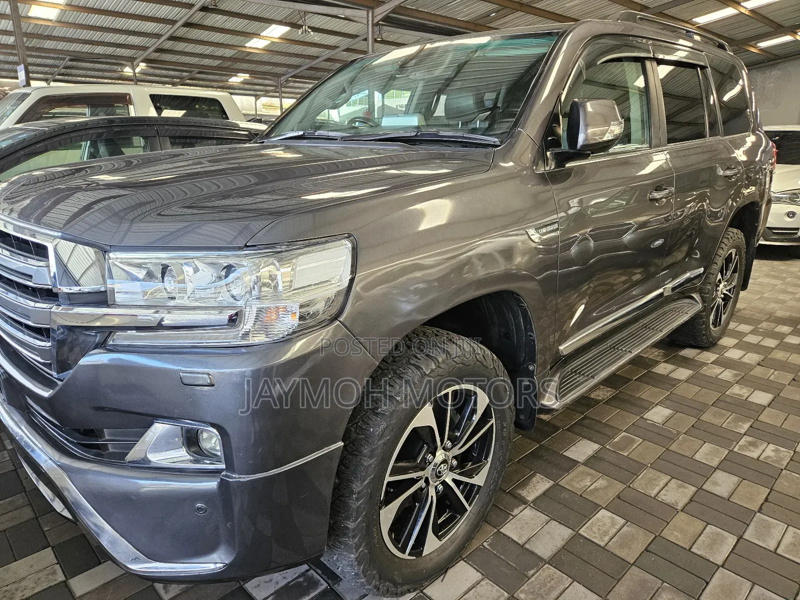 Toyota Land Cruiser 2016 Gray