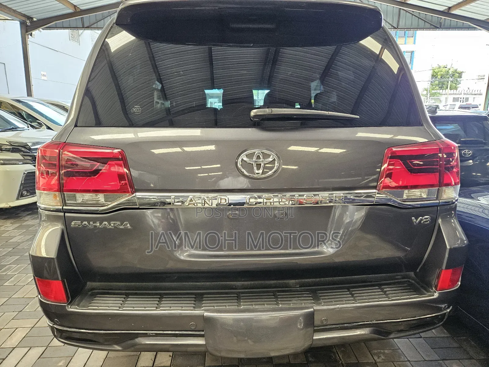 Toyota Land Cruiser 2016 Gray