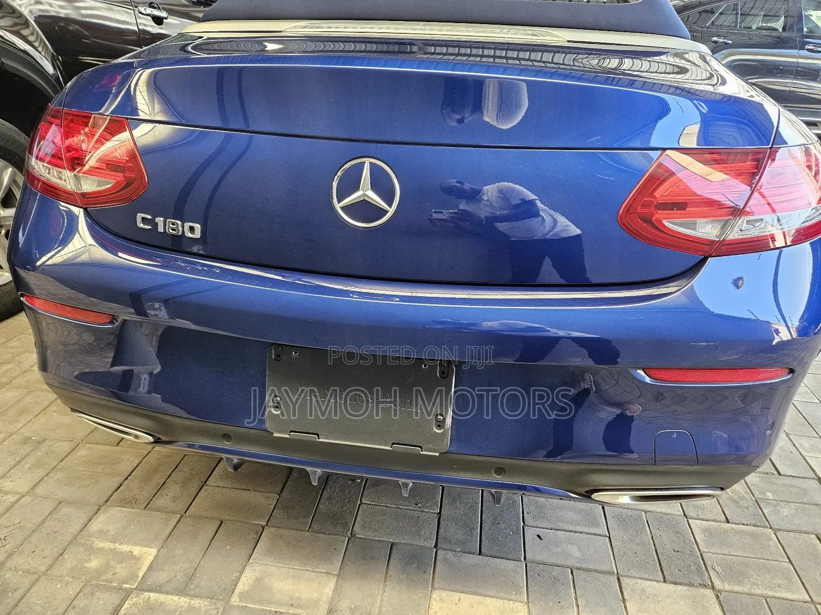 Mercedes-Benz C180 2018 Blue