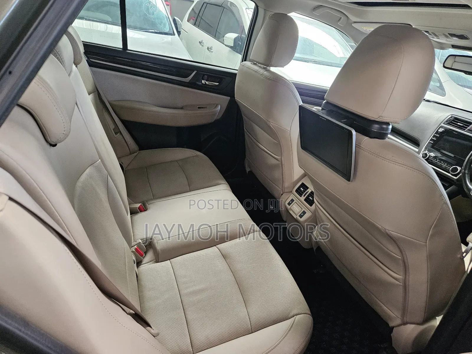 Subaru Outback 2018 Brown