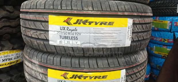 205/60r16 Jk - thumbnail 2