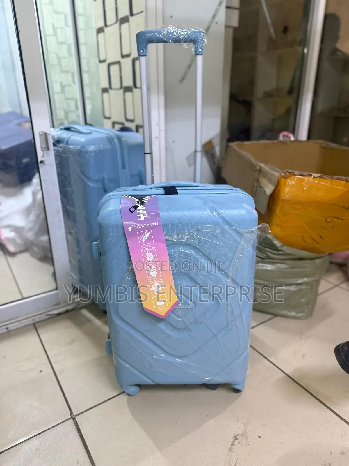 Height 59cm Rubber Suitcase Small Size Upto 15kgs