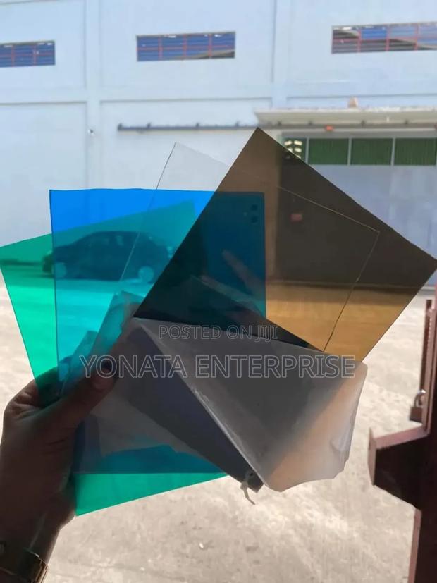 Solid Polycarbonate Sheets - main view