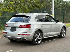 Audi Q5 2018 Silver