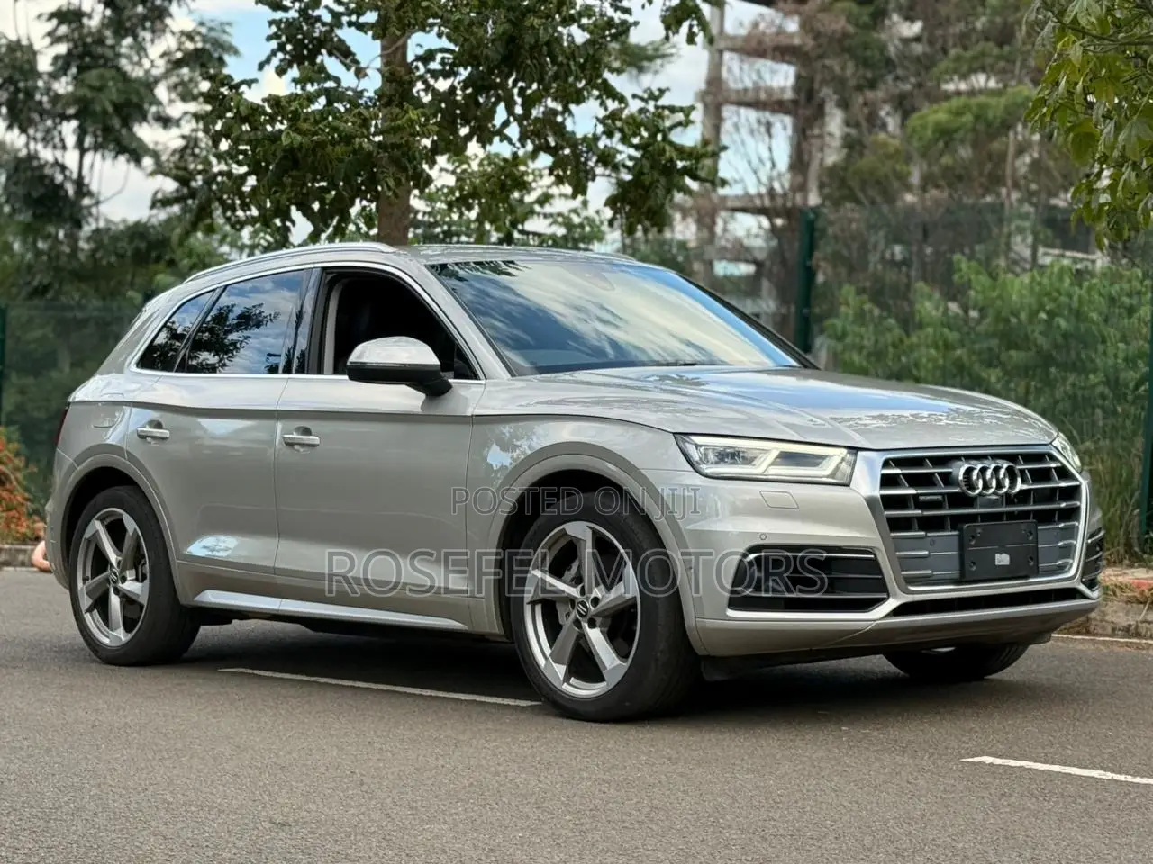 Audi Q5 2018 Silver