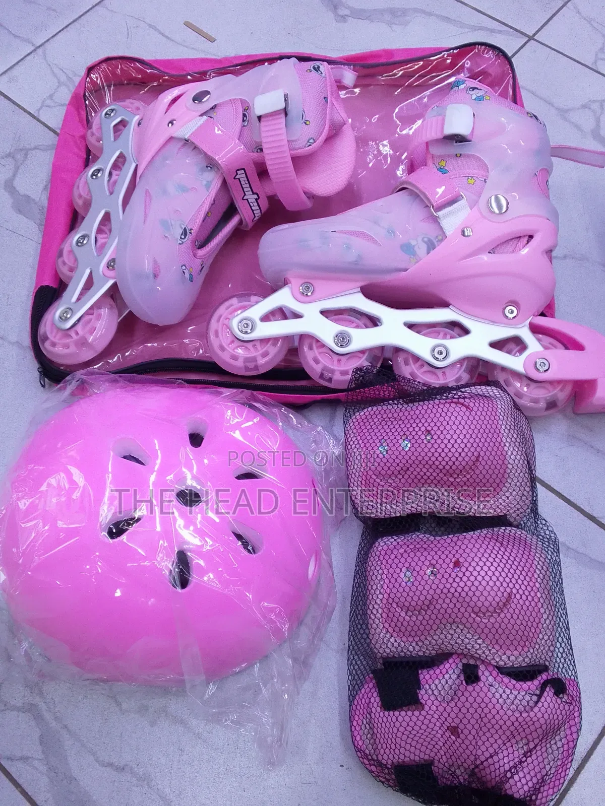 Pink Flashing Wheels Skates + Helmet and Guards