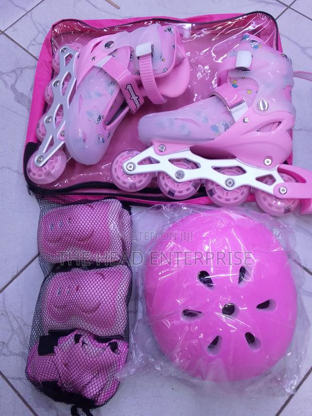 Kids Skates_pure Rubber Wheels Pink Color With Guards