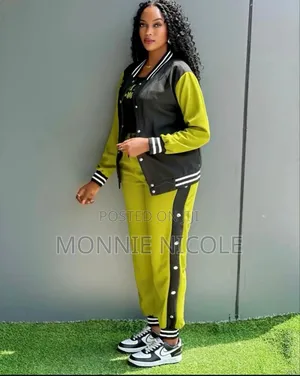 Sporty Ladies Tracksuit