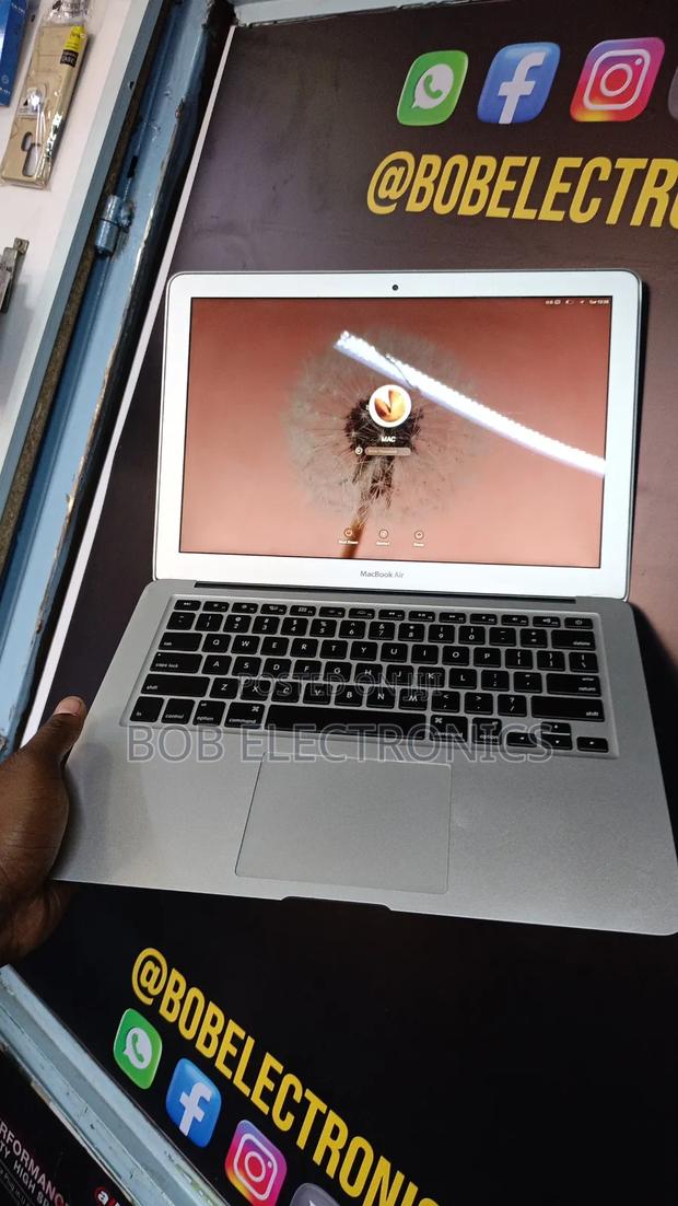 Laptop Apple MacBook Air 4GB Intel Core i5 SSD 128GB - thumbnail 4