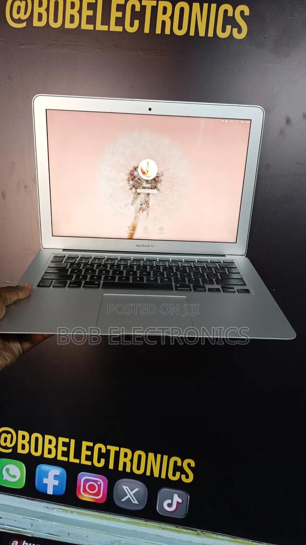 Laptop Apple MacBook 2013 4GB Intel Core i5 SSD 128GB - thumbnail 3