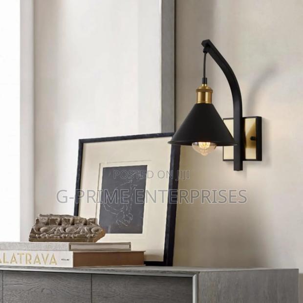 Black Retro Wall Light - thumbnail 2