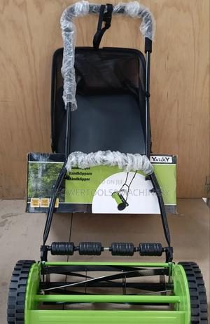 Manual Lawn Mower/ Lawn Mower - main view