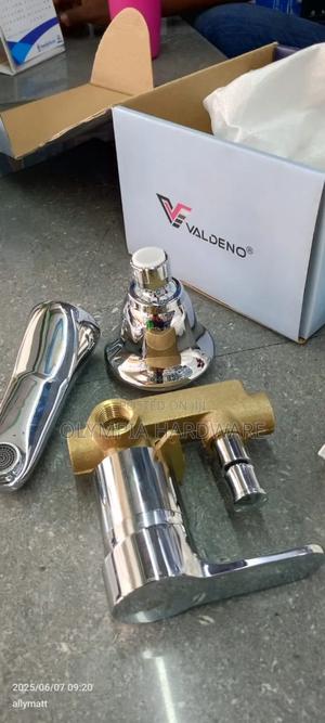 Valdeno Concealed Shower Mixer - thumbnail 2