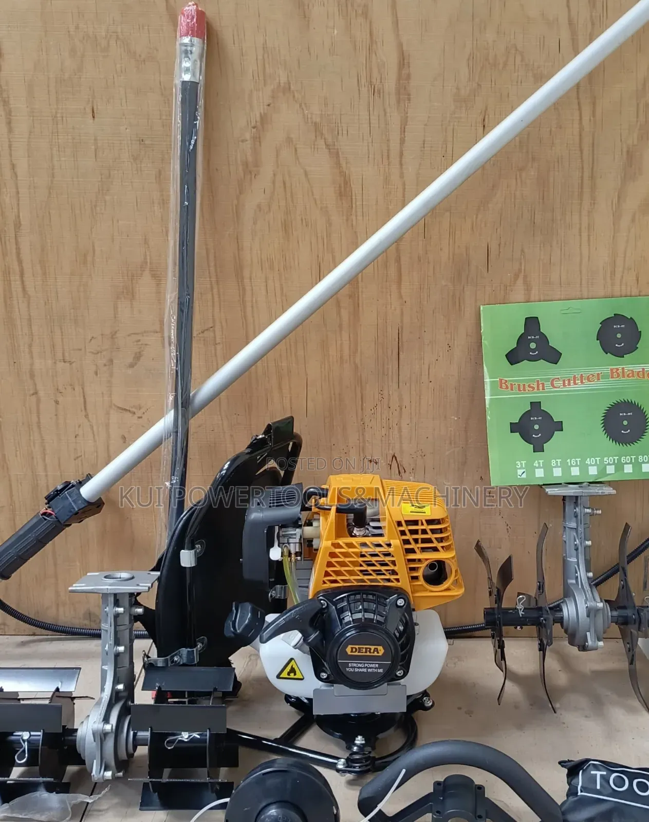 Dera Tiller Weeder / Gasoline Tiller Weeder Machine