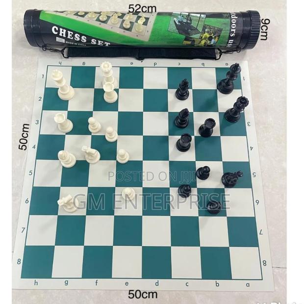 T ,Chess Mat With Pieces Chess Board Set