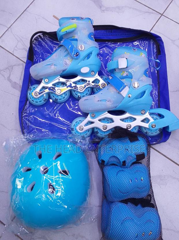 Brandnew Kids Rubber Wheels Skates With Flashing Lights