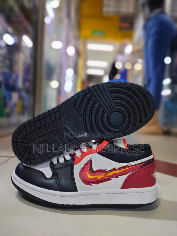 Jordan I Low X Born to Fly - thumbnail 3