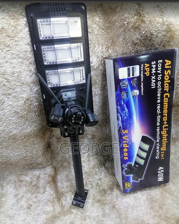 .2in1 Ai 4g CCTV Camera + 450w Solar Security Streetlight.