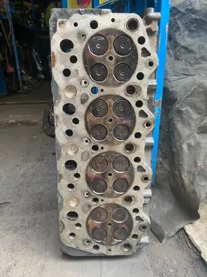 Fuso Fi Cylinder Head