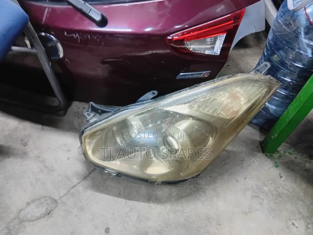 Wish 2005 Headlight Xenon