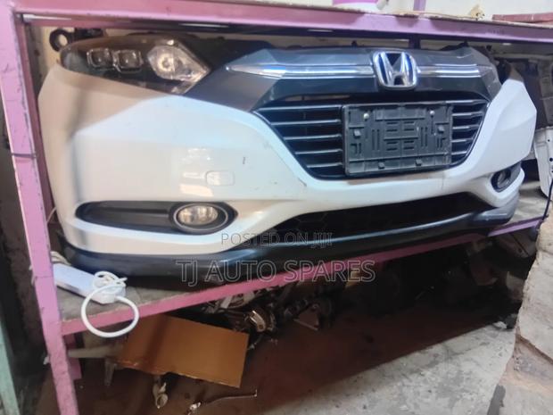 Honda Vezel Nosecut - main view