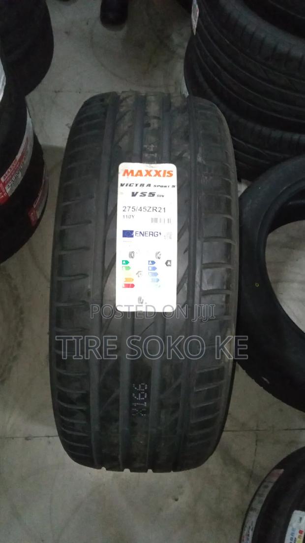 275/45 R21 Maxxis Victra Sport Vs5