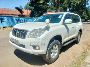Toyota Land Cruiser Prado 2009 White