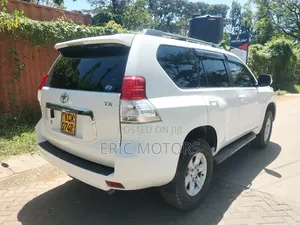 Toyota Land Cruiser Prado 2009 White