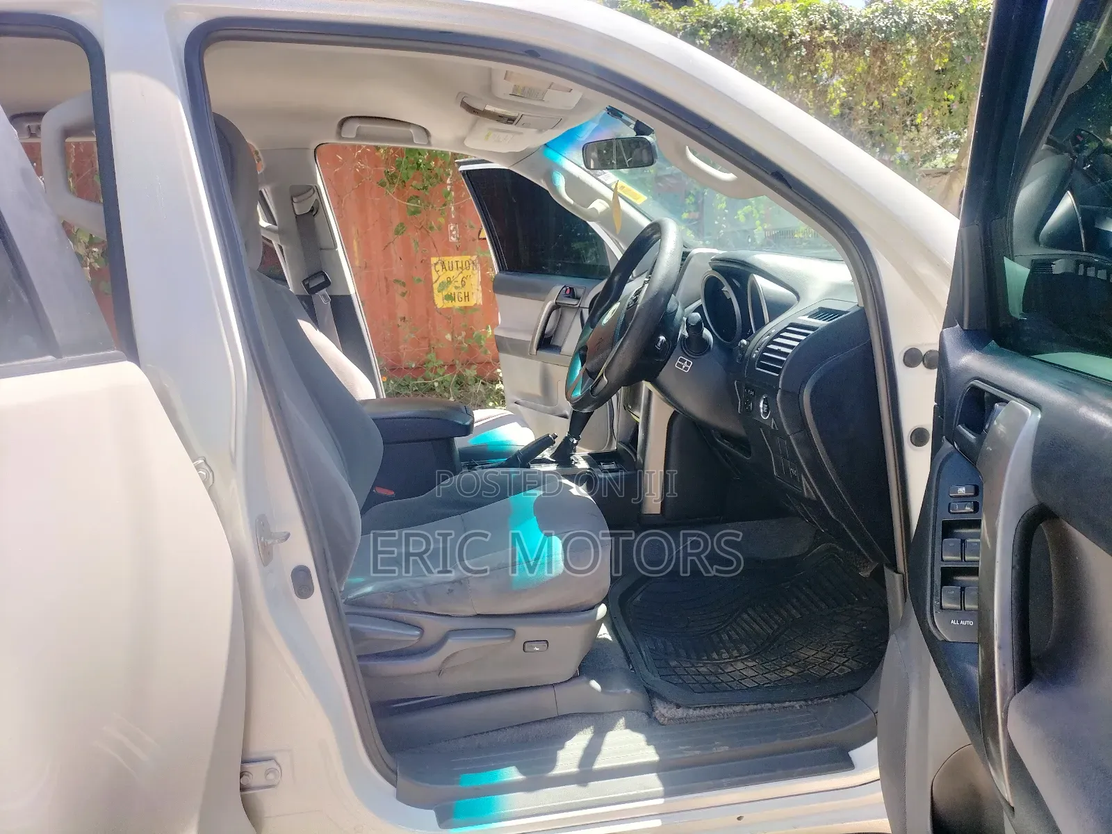Toyota Land Cruiser Prado 2009 White