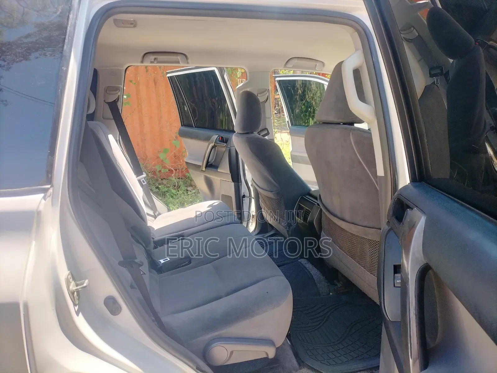 Toyota Land Cruiser Prado 2009 White