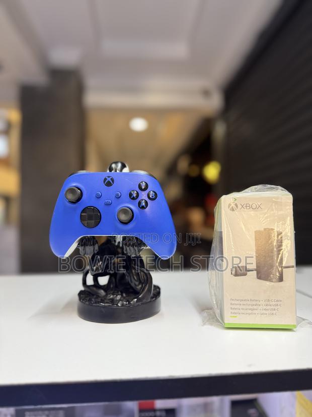 Xbox Series X Pad and Battery Combo - thumbnail 2