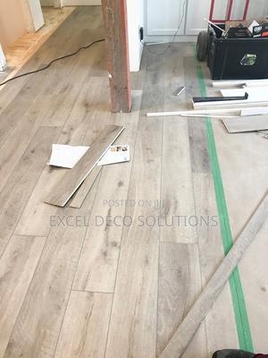 SPC Flooring – Waterproof Floors With a Wood Look! - thumbnail 2