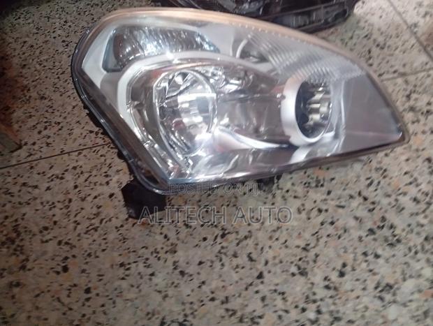 Headlight Nissan Duaris Xenon