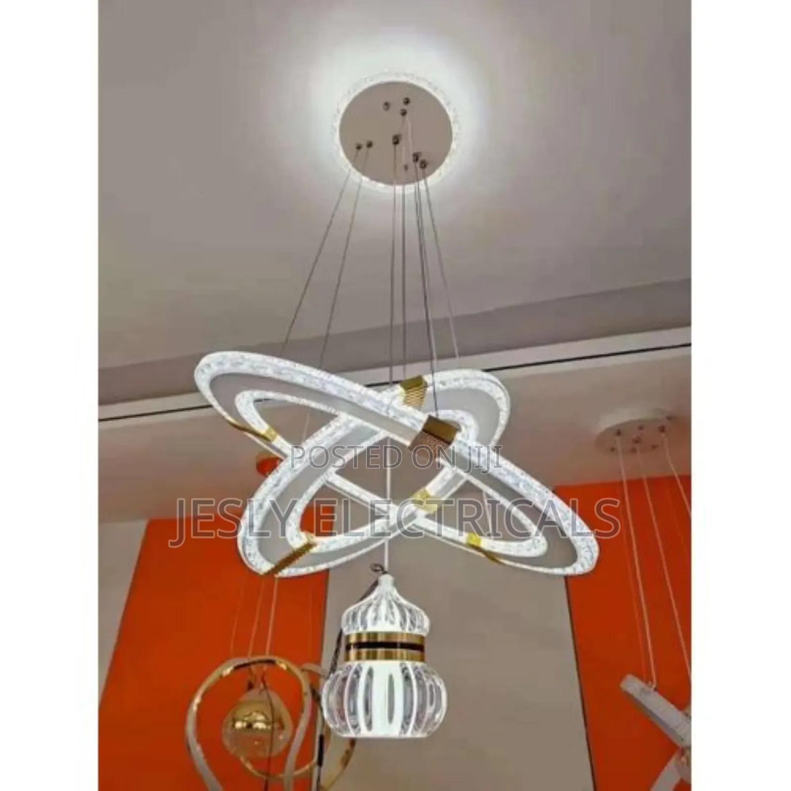 Dropping Light, Chanderlier Crystal Light