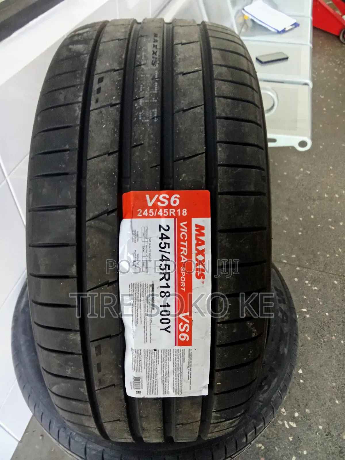 245/45r18 Maxxis Victra Sport Vs6