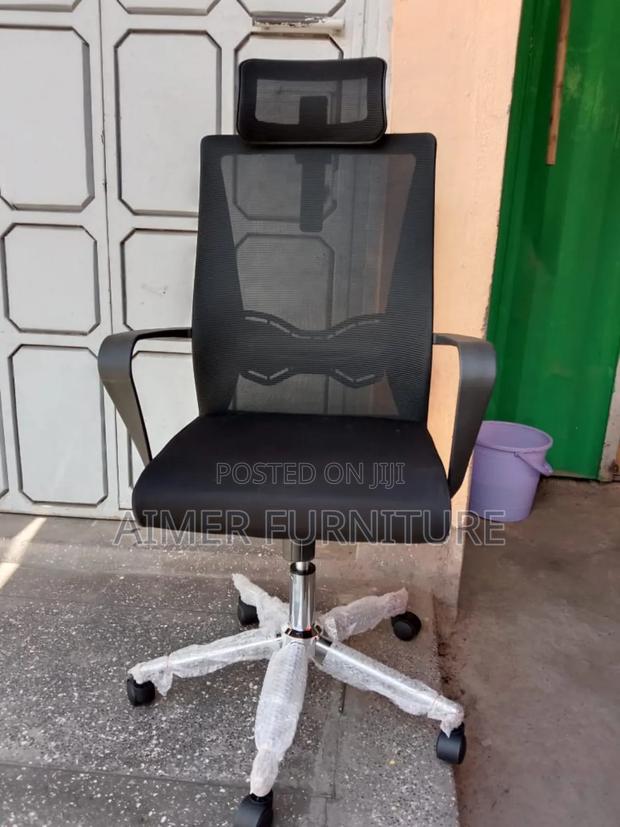 Headrest Office Chair - main view