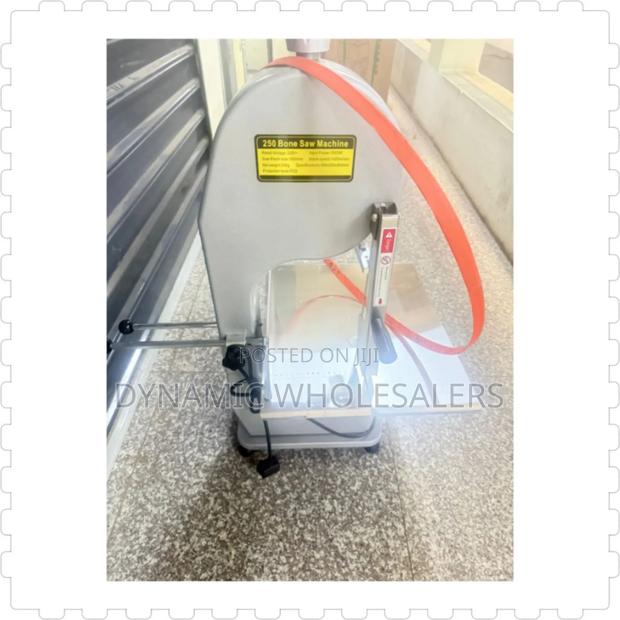 Bonesaw Machine With Extra Blade - main view