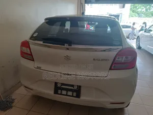 Subaru Outback 2.5i Touring AWD 2018 Gray