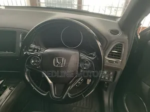 Honda Vezel 2018 Black