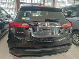 Honda Vezel 2018 Black